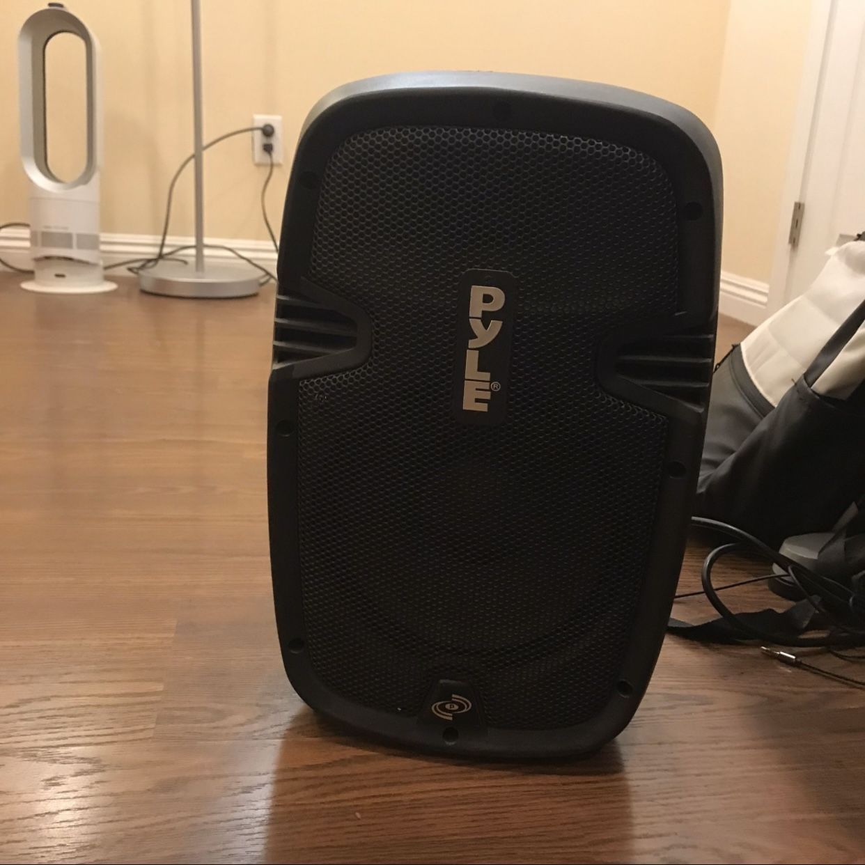 Pyle Bluetooth speaker 