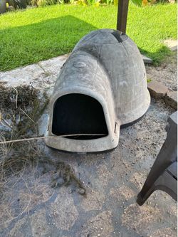 Dog igloo