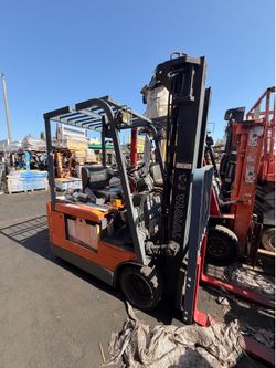 Toyota Electric Forklift