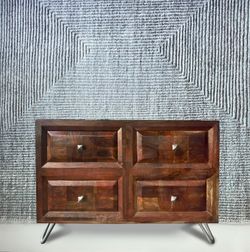 Dresser. Side Cabinet. 