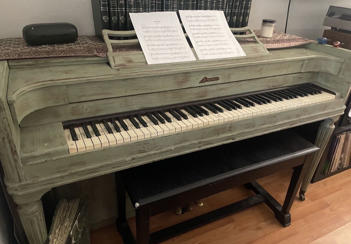 FREE Beautiful Sage Green Vintage Upright Piano