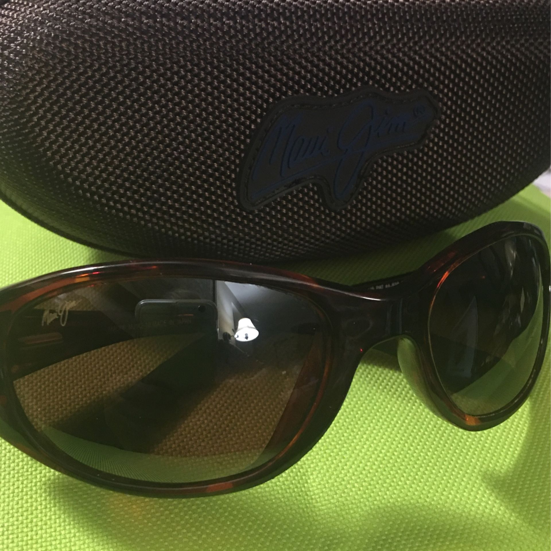 Maui Jim MJ 142-10 Volcano Tortoise Sunglasses