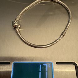 authentic Pandora Charm Bracelet 925 ALE Size 7.5 PRICE FIRm