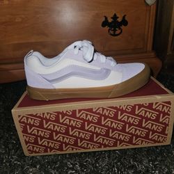 Brand New lavender vans size 6.5 youth