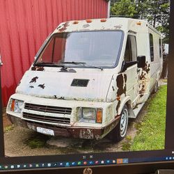 1983 Winnebago LeSharo - SCRAP & SALVAGE DEAL!!!