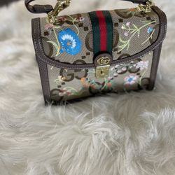 Gucci Handbag 