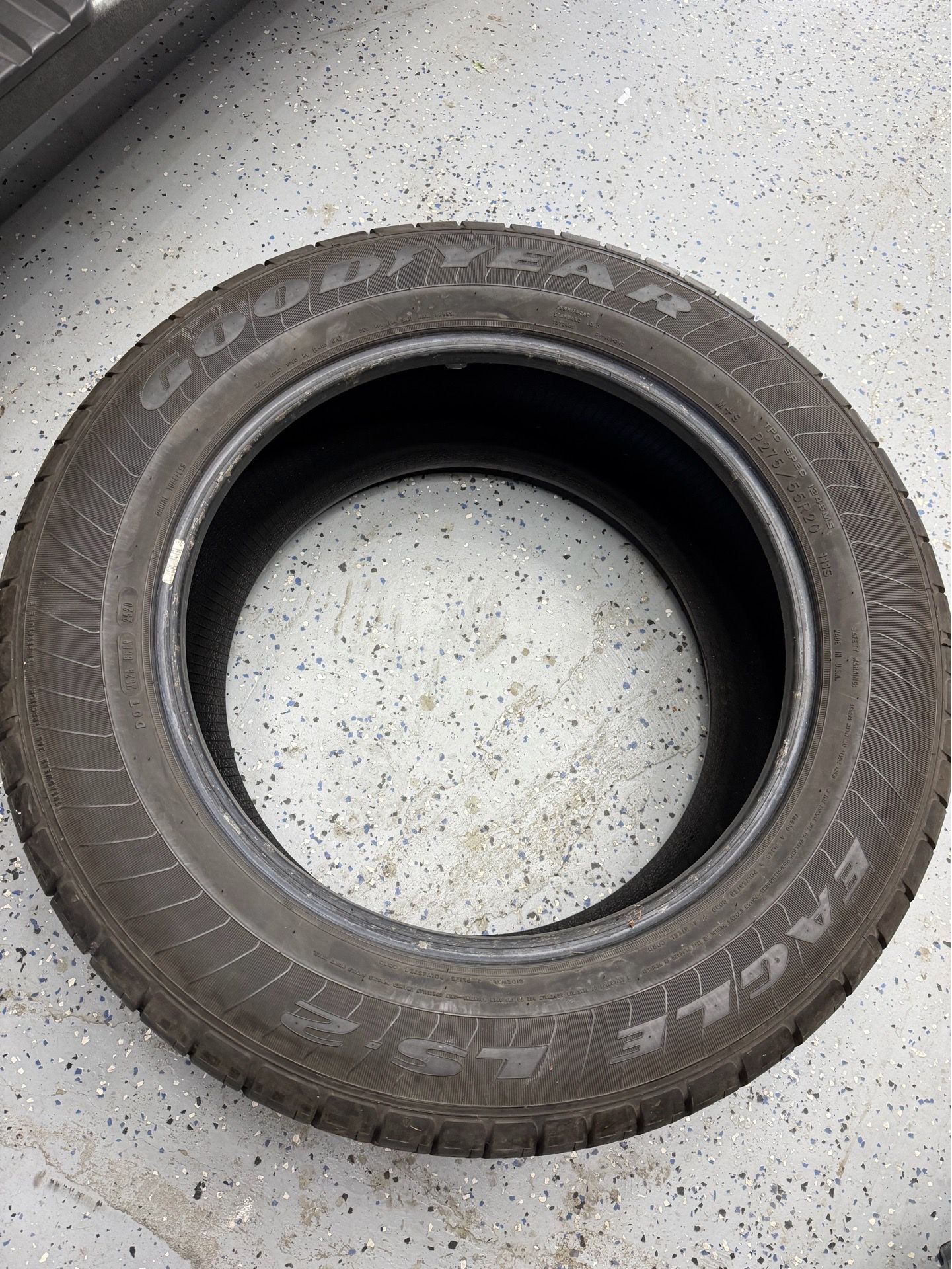 GOOD YEAR TIRES 275/55R/20
