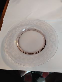 Vintage pink Needle Etched glass plates depression glass set of 6 (7.5")
