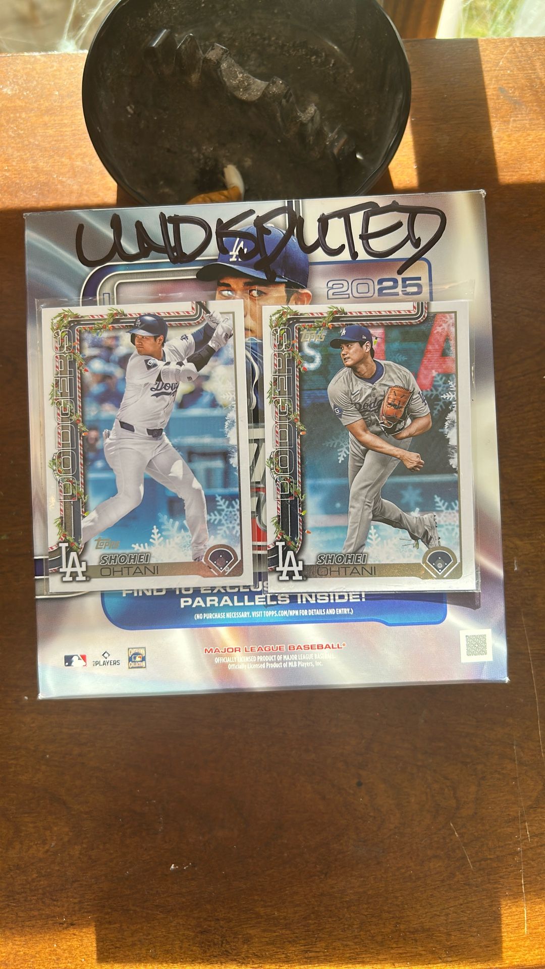 (2) Ohtani 2025 Topps Holiday series