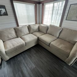 Sectional Couch 