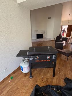 Blackstone 28” Flattop 2 Burner Propane Grill
