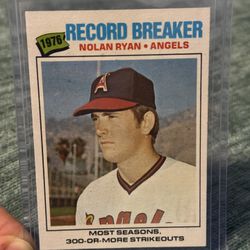 Nolan Ryan 1976 Baseball Card