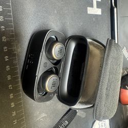 JBL true Wireless Earbuds 