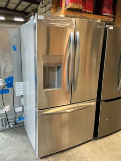 Frigidaire FRFS2823AS French Door Refrigerator (Open Box / Scratch & Dent)