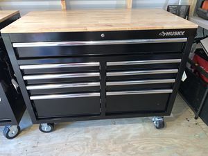 Photo New husky 46in x 24.5 in- D - 9 drawer mobile work bench keys are in transport has small dent firm price