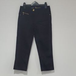 H&amp;M Capri Pants Skinny black with gold zipper detail Y2k Cropped pants size 4 