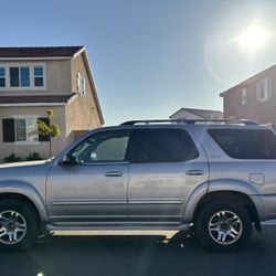 2004 Toyota Sequoia