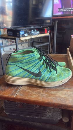 Nike Lunar Flyknit Chukka 'Blue Glow' size 10.5