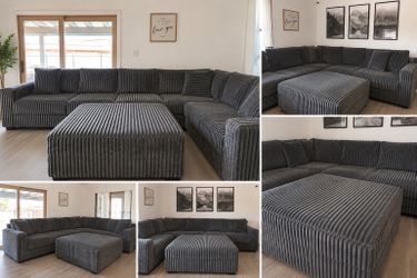 NEW SECTIONAL COUCH