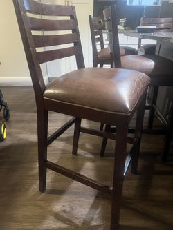 Leather And wood kitchen Stools