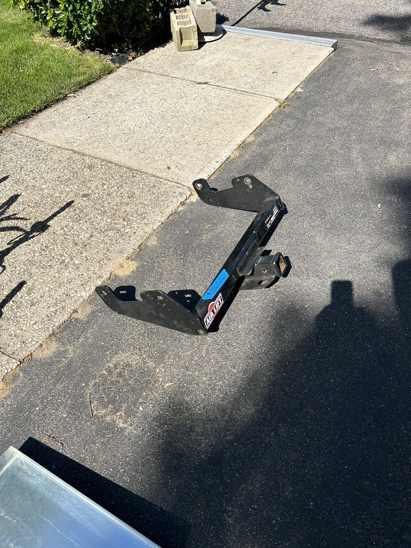 Ford Trailer Hitch Heavy Duty Class 4, 2015-2023 Ford F150, Curt 14017