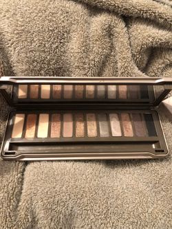 Naked 2 pallet