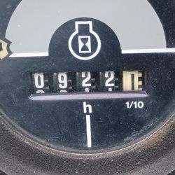 1987 SKEETER Starfire 175 Bass Fishing with less than a 1000 hours towards Evinrude V6 150 HP motor Starfire 175