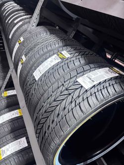 Vogue 245/35R20 Low-Profile Tire for Sports Cars & Sedans