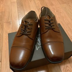 Boys Florsheim Dress Shoes 4W