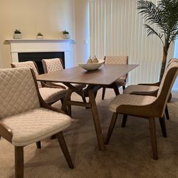 Brand New Dining Table 6 Chairs set 