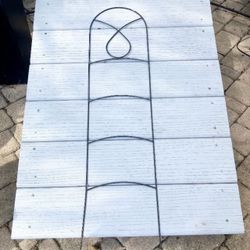 32” Wire Trellis: 32”H x 8”W-$5 Each