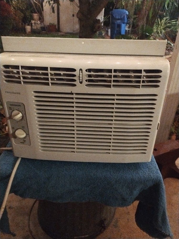 WINDOW AC