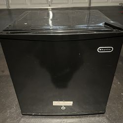 Whynter mini Freezer
