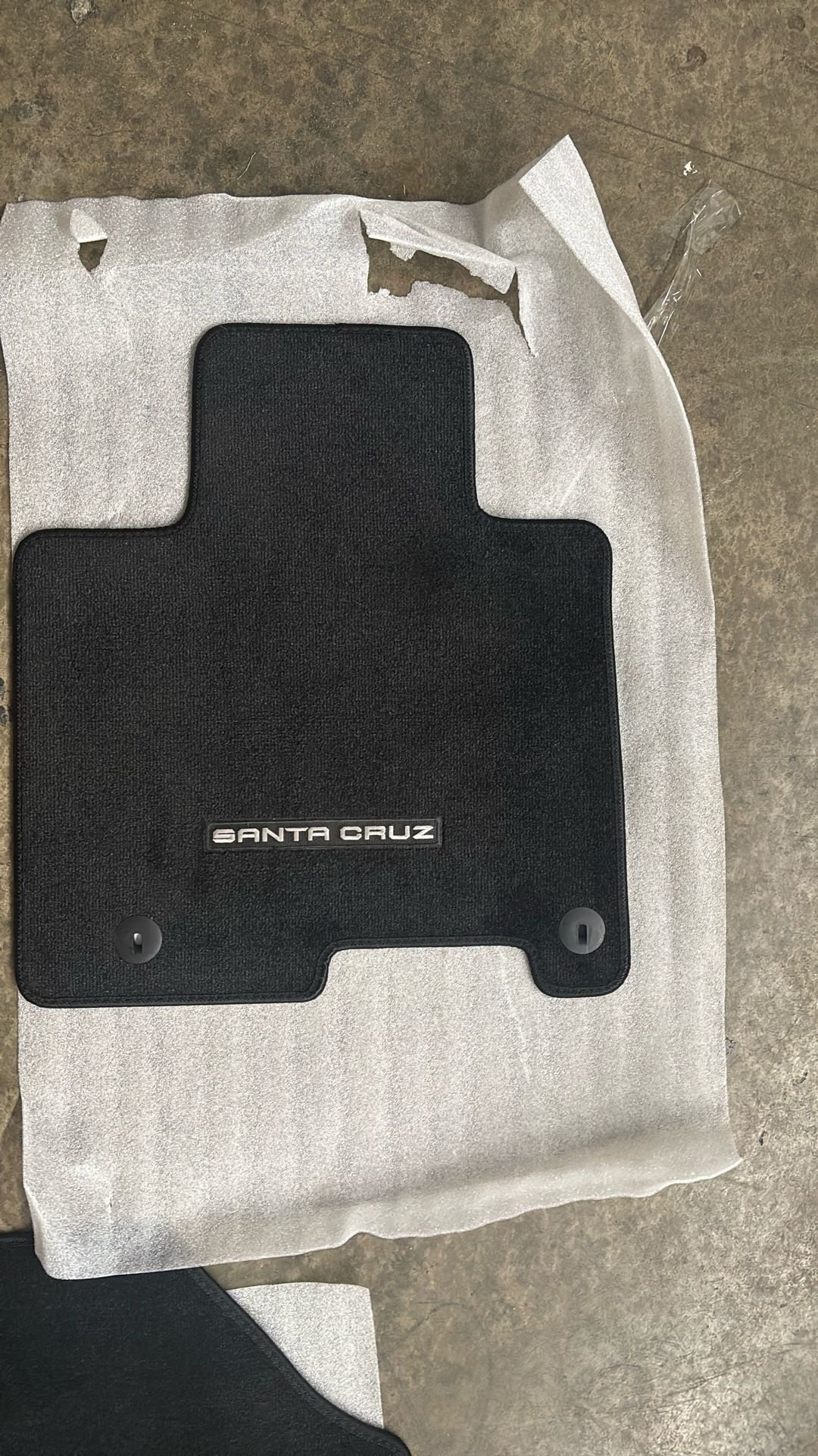 Carpeted Floor Mats Hyundai Santa Cruz