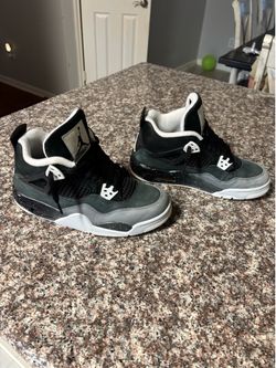Air Jordan 4 Retro “Fear”