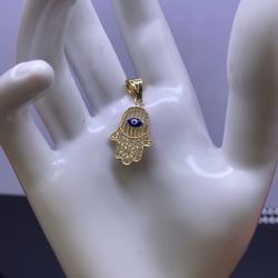 14k Hamsa Hand Pendant