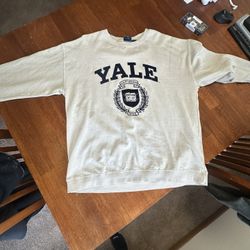 Yale Sweatshirt