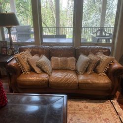 Beautiful Leather Sofa Set With Pillows