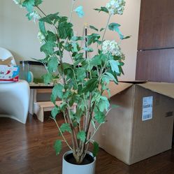 2 Ikea Fake Plants With Pots