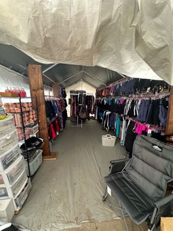 Venta de ropa nueva.
