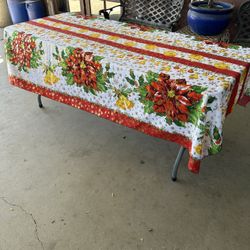 Christmas tablecloths $15/ manteles de navidad 