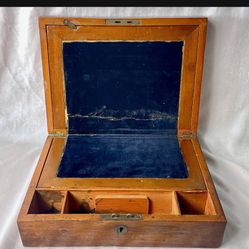 Vintage Portable Writing Wood Desk w/ Vintage 7.5” Fountain/Quill Pen, 12x9x4