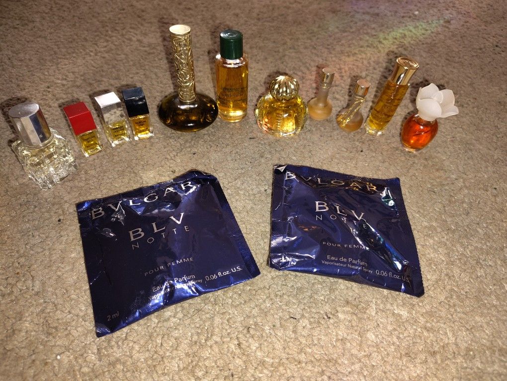 12 Item Lot Of Women's Perfume Minis And Sample