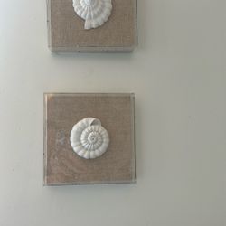 Beautiful Contemporary Set Wall Decor- New!