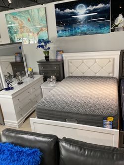 🔥🔥5Pc Juego De Dormitorio  En  Oferta Ahora Por Solo $699 🔥🔥