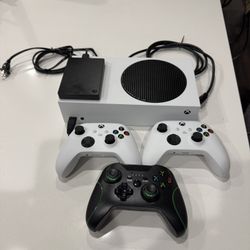 Microsoft Xbox Series S Console - 512GB, 3 Controllers, 2TB External Hard Drive
