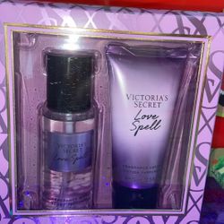 Merry Christmas Victoria Secret Love Spell Gift Set 