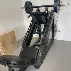 Leg press / Hack squat Combo