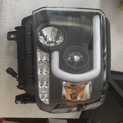 2014-2016 GMC Sierra Headlights 