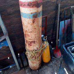 Two Tanks One Oxygen And One Something Else